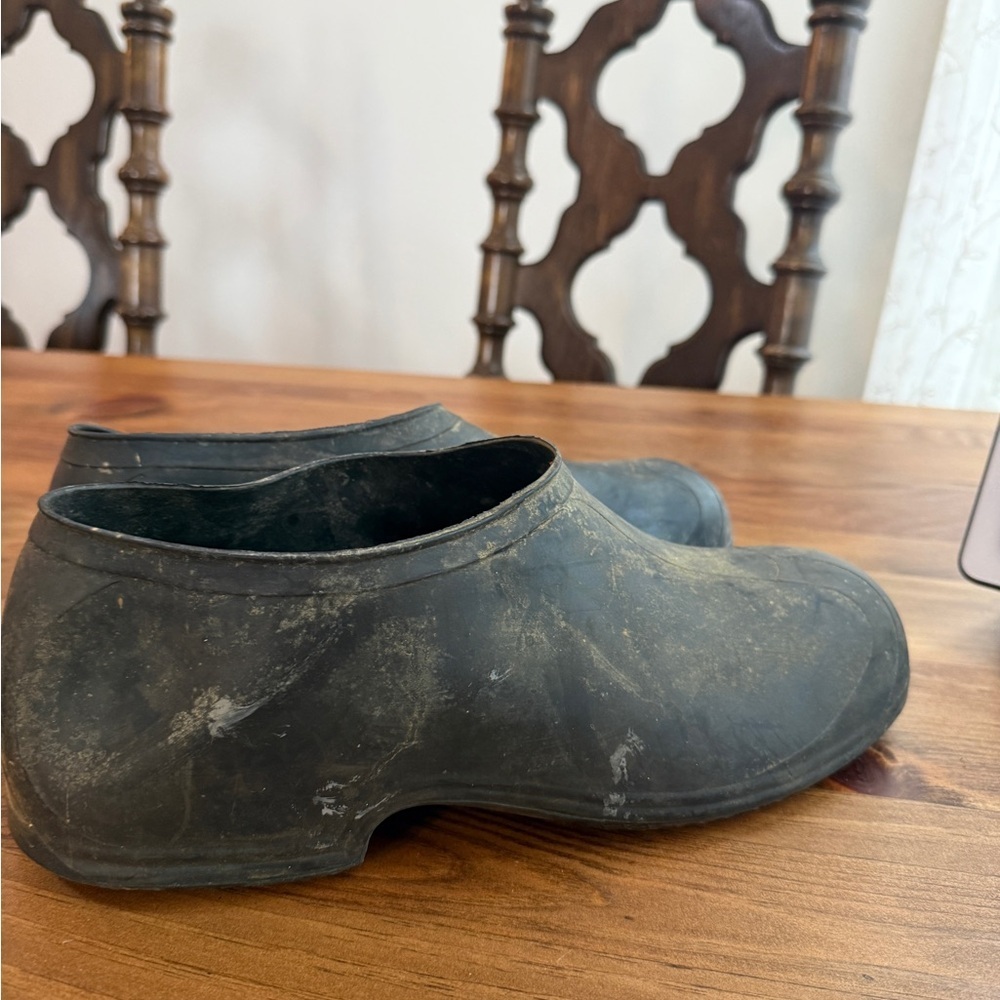 Men's Waterproof Low-Cut Black Rain & Snow Slip-On Boots TINGLEY XL